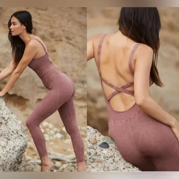 New Free People Movement Good Karma Brown Onesie Jumpsuit Size M/L NWOT - Picture 1 of 11